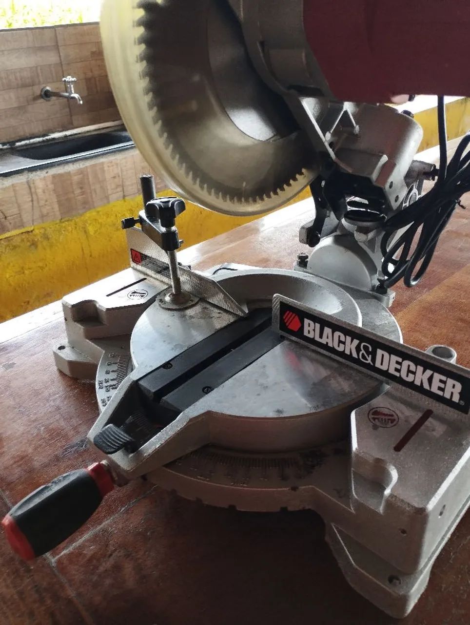 Serra de Esquadria Black Decker  - Foto 3