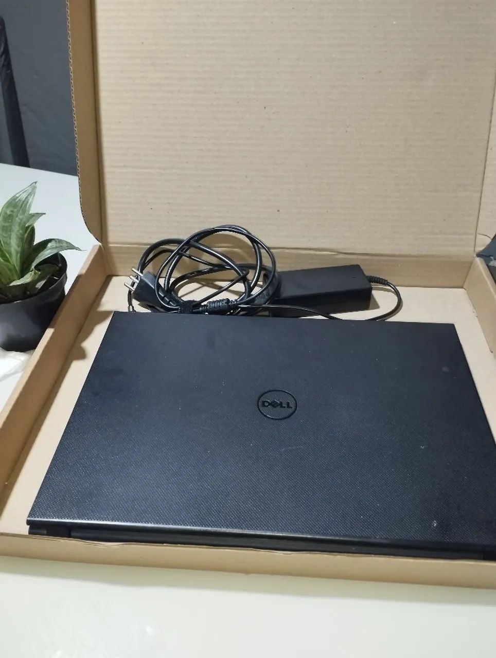 Notebook Dell Intel Core i3 + placa de vídeo integrada + SSD + Windows 10 + Office. - Foto 2