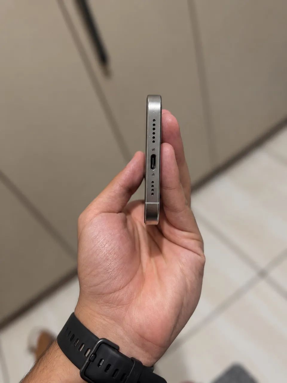 Apple iPhone 15 Pro Max 256GB - Bateria 84% - Foto 5