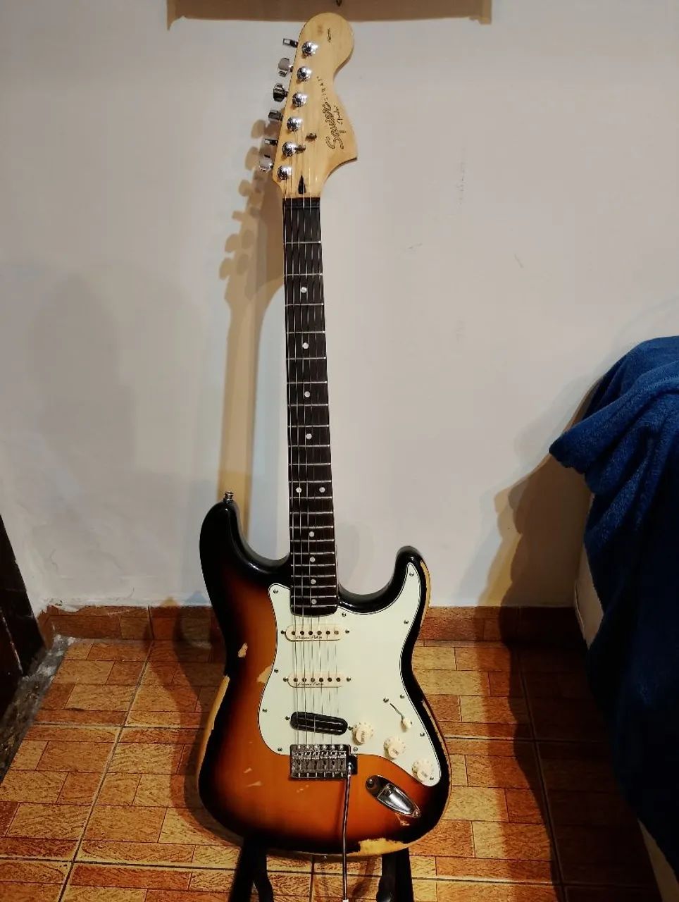 guitarra fender squier affinity