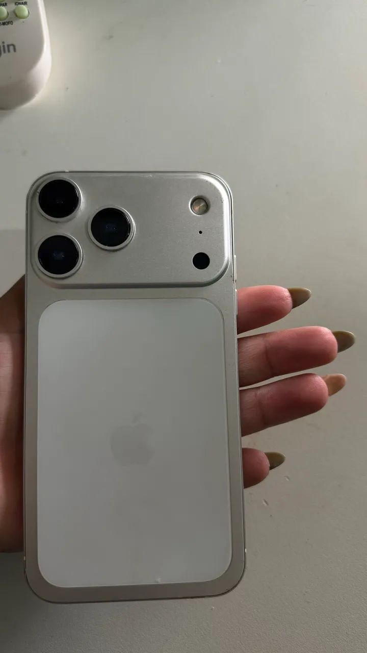 IPHONE XR SABOR 17 PRO