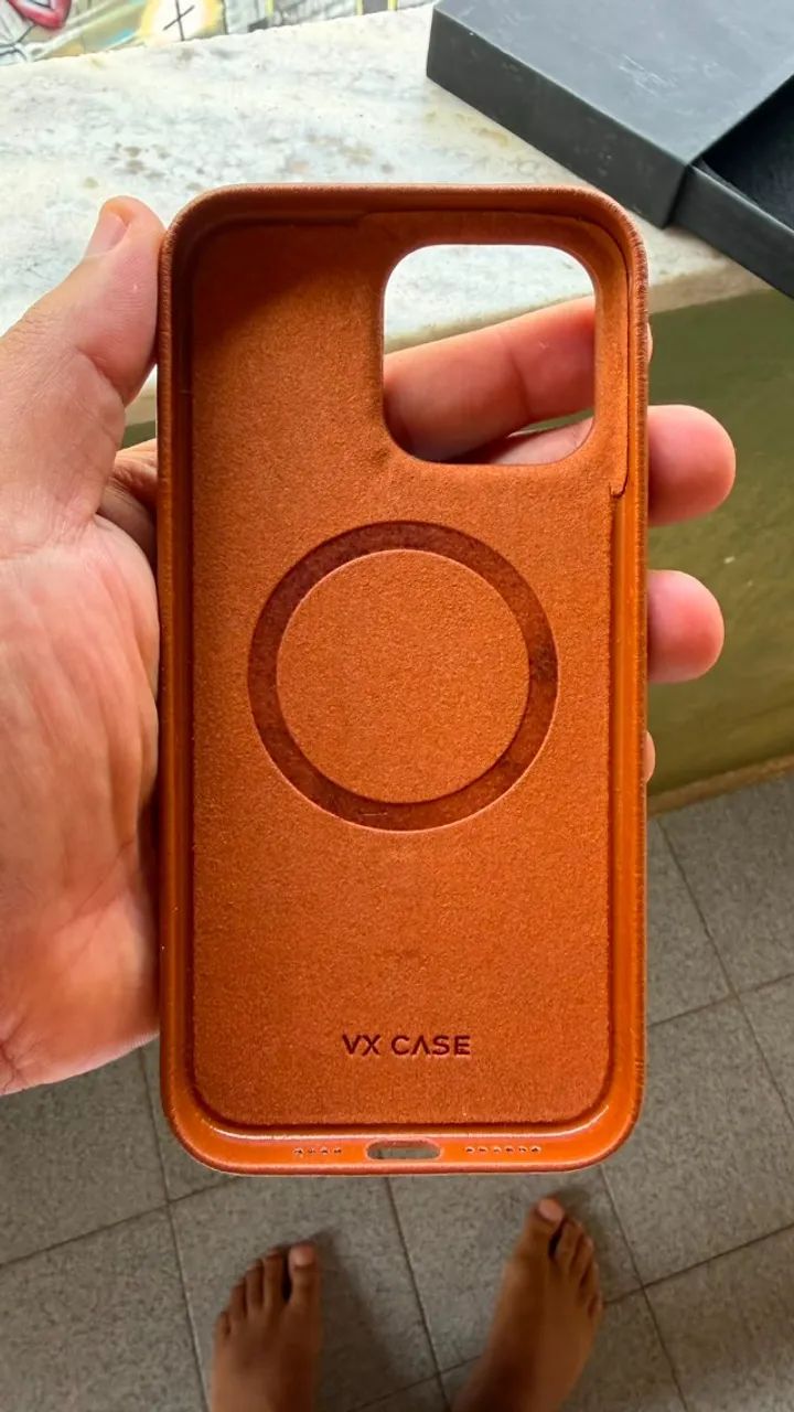 02 Capas VX CASE para Iphone 15 Pro Max - Kevlar preta e Couro - Foto 2