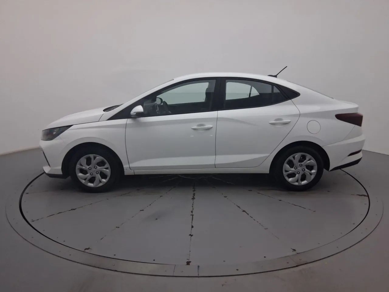 Hyundai HB20S Comfort Plus 1.0 TB Flex 12V Mec., foto 2 de 18
