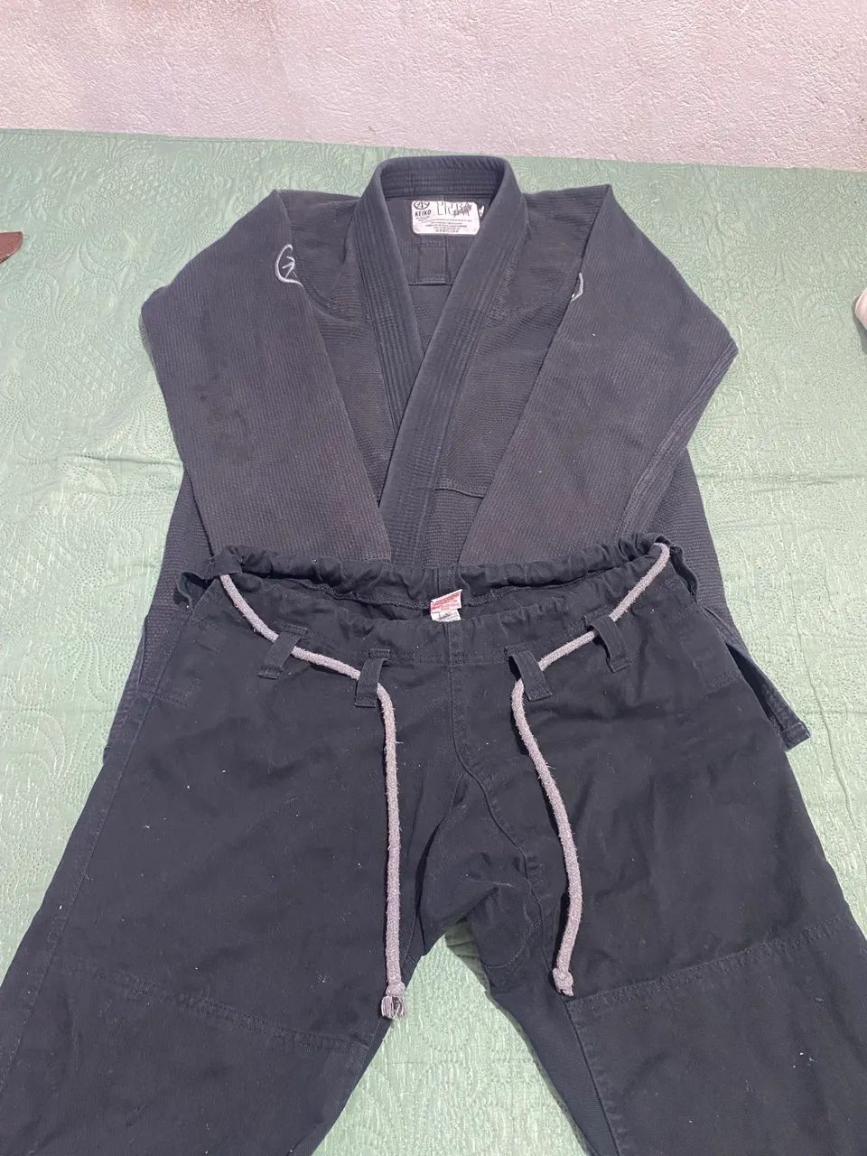 Vendo kimono de Jiu-Jitsu tamanho A1