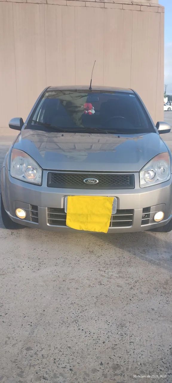Ford Fiesta Fiesta Sed. 1.6 8V Flex 4p 2010