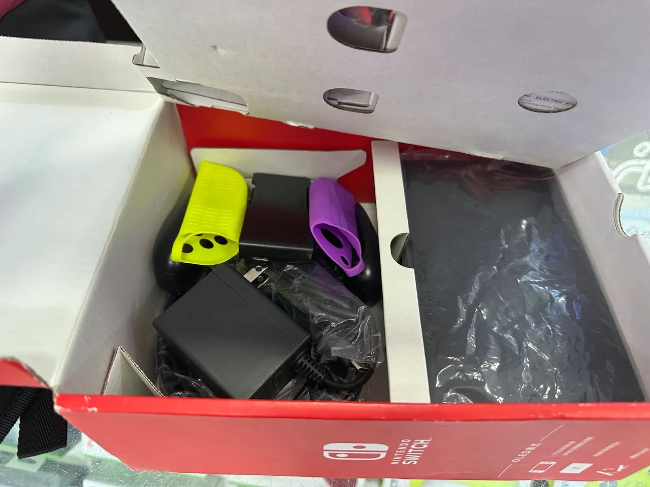Nintendo Switch Oled c/ Cartão 1Tb - Foto 2