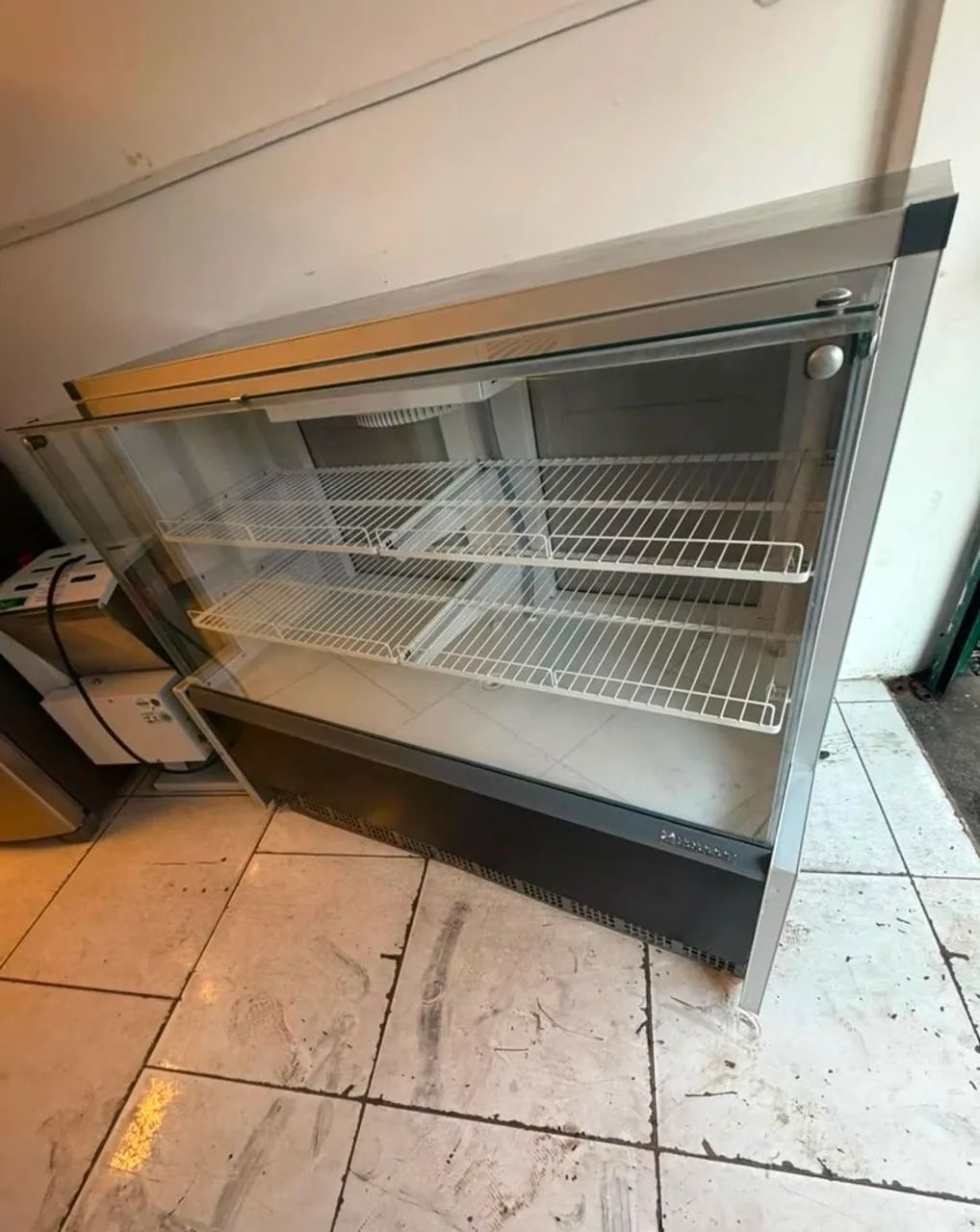 Balcão refrigerado Gelopar ar forçado 1.40m