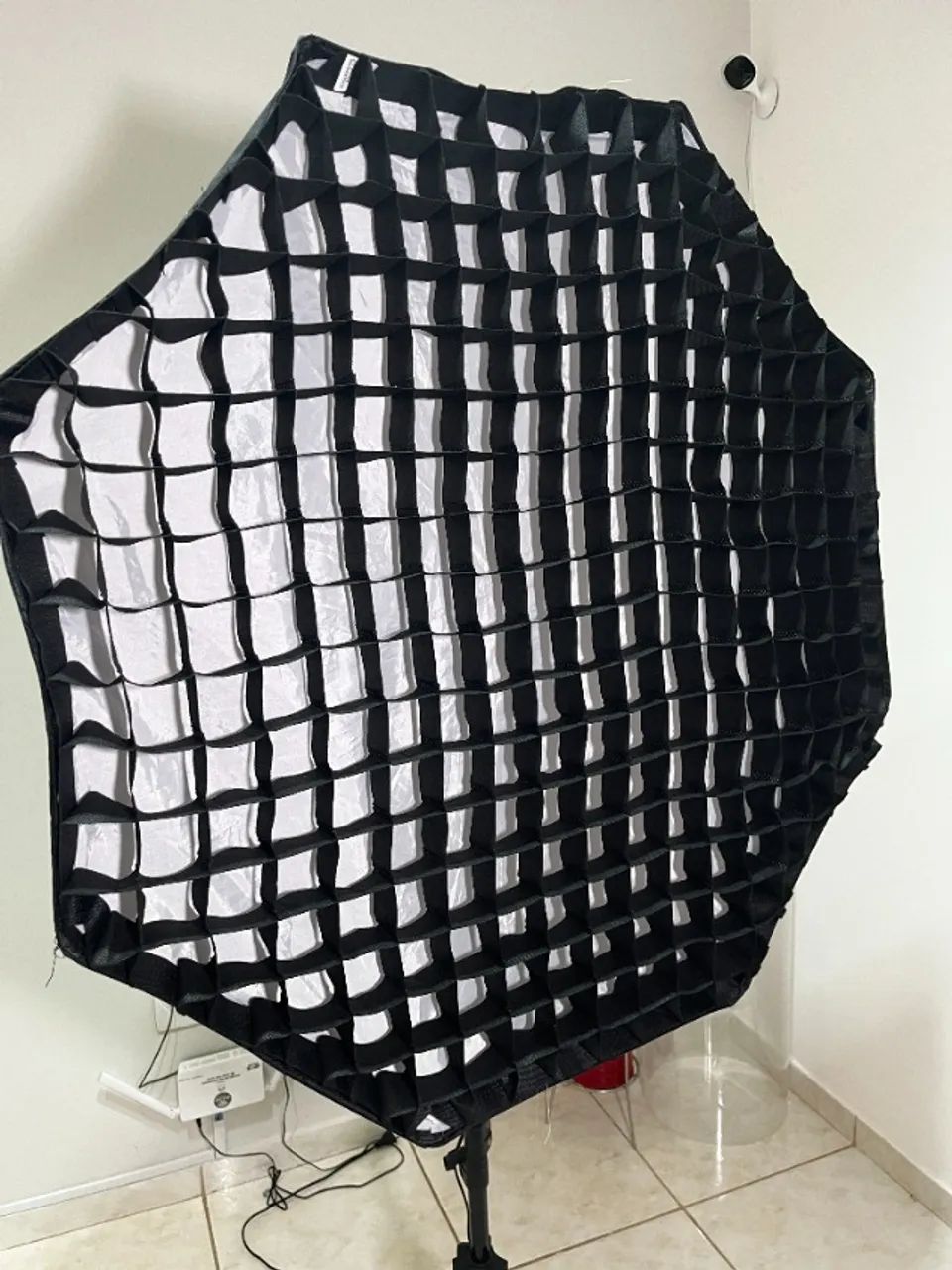 Kit Iluminação Godox Softbox Guarda-Chuva Tripé Lâmpada LED e Controle - Foto 2