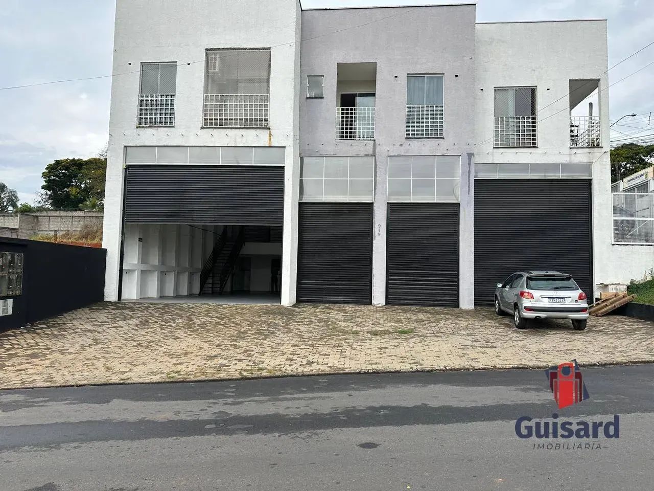 Galpão Comercial 230 m²  Quinta das Frutas