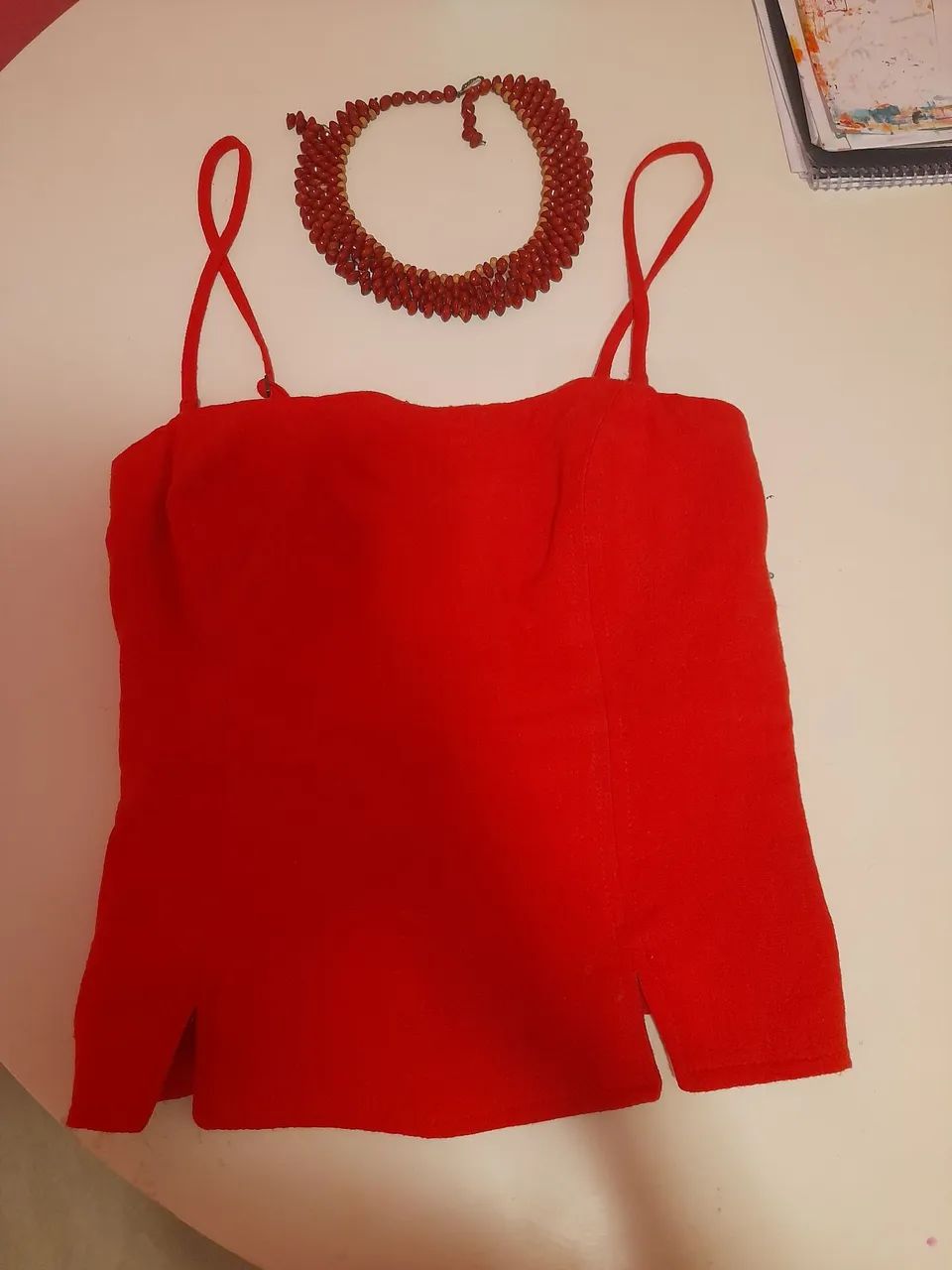 Camiseta cropped com babado GARAGE