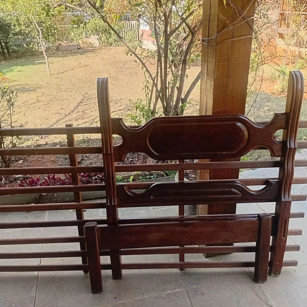 Cama solteiro de sucupira - Foto 2