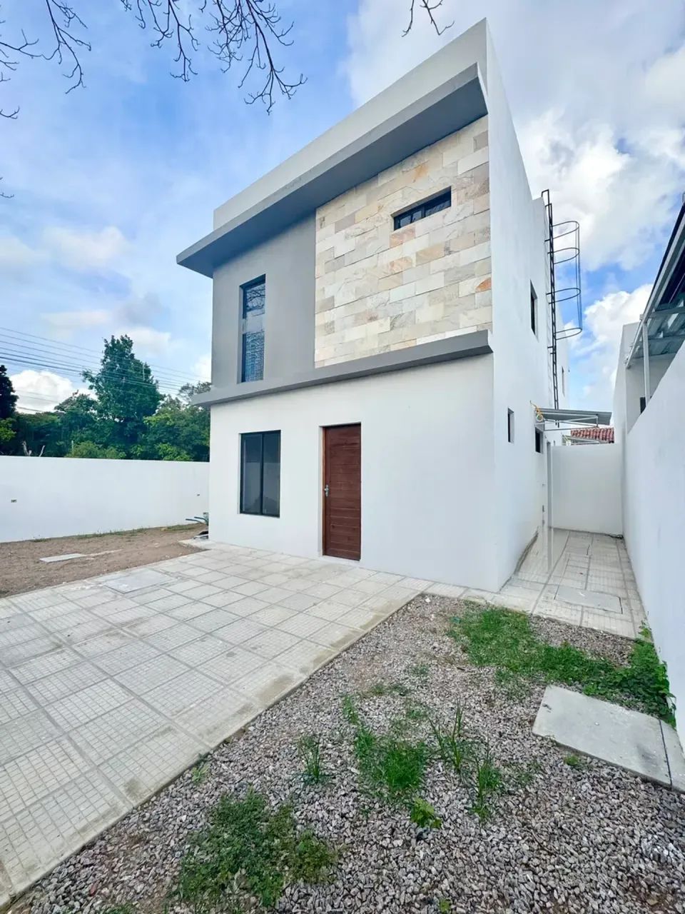 DUPLEX COM AREA PRIVATIVA EM U NO BAIRRO DAS INDUSTRIAS - Foto 4