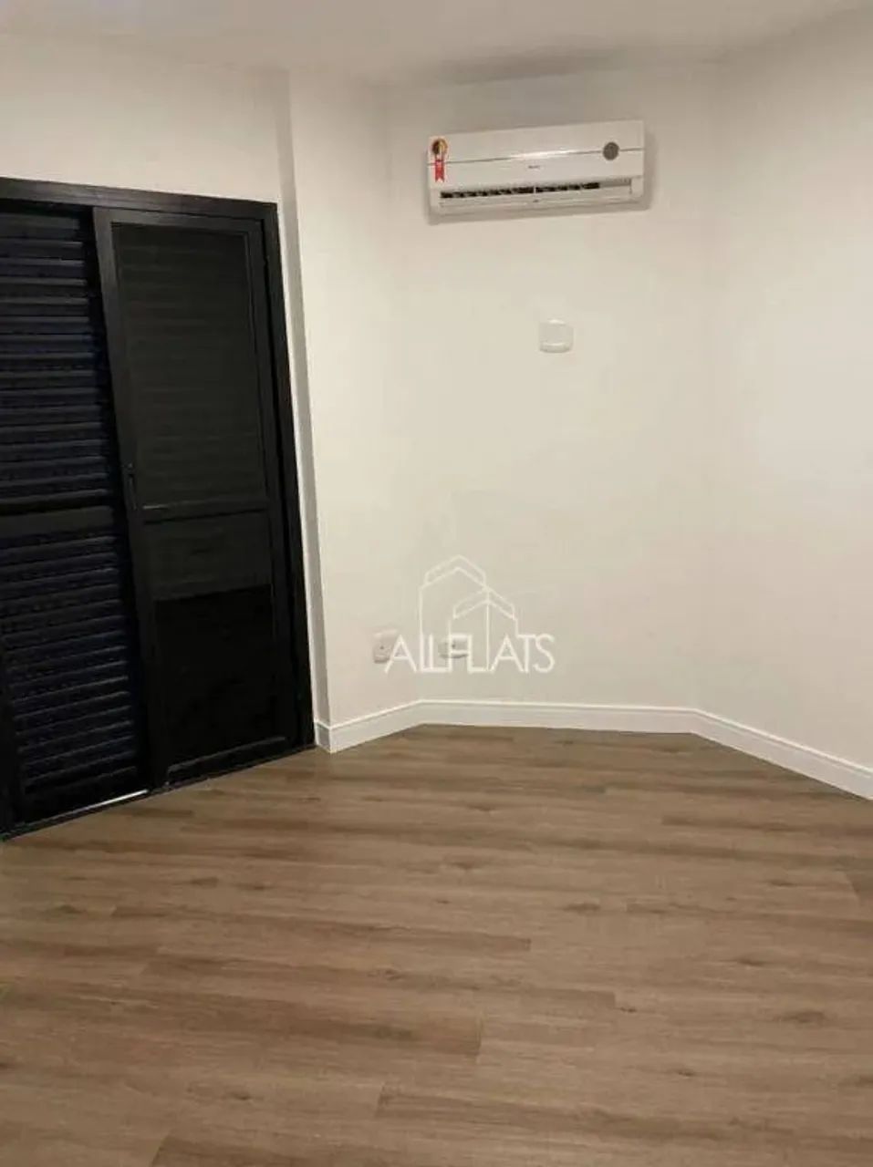 Flat com 1 dormitório, 43 m² - venda por R$ 640.000,00 ou aluguel por R$ 4.895,00/mês - Ja - Foto 2