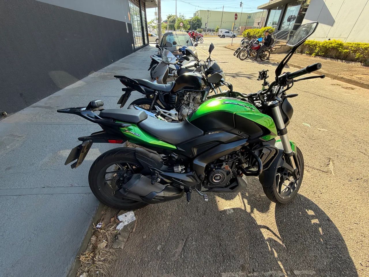 Bajaj dominar 400