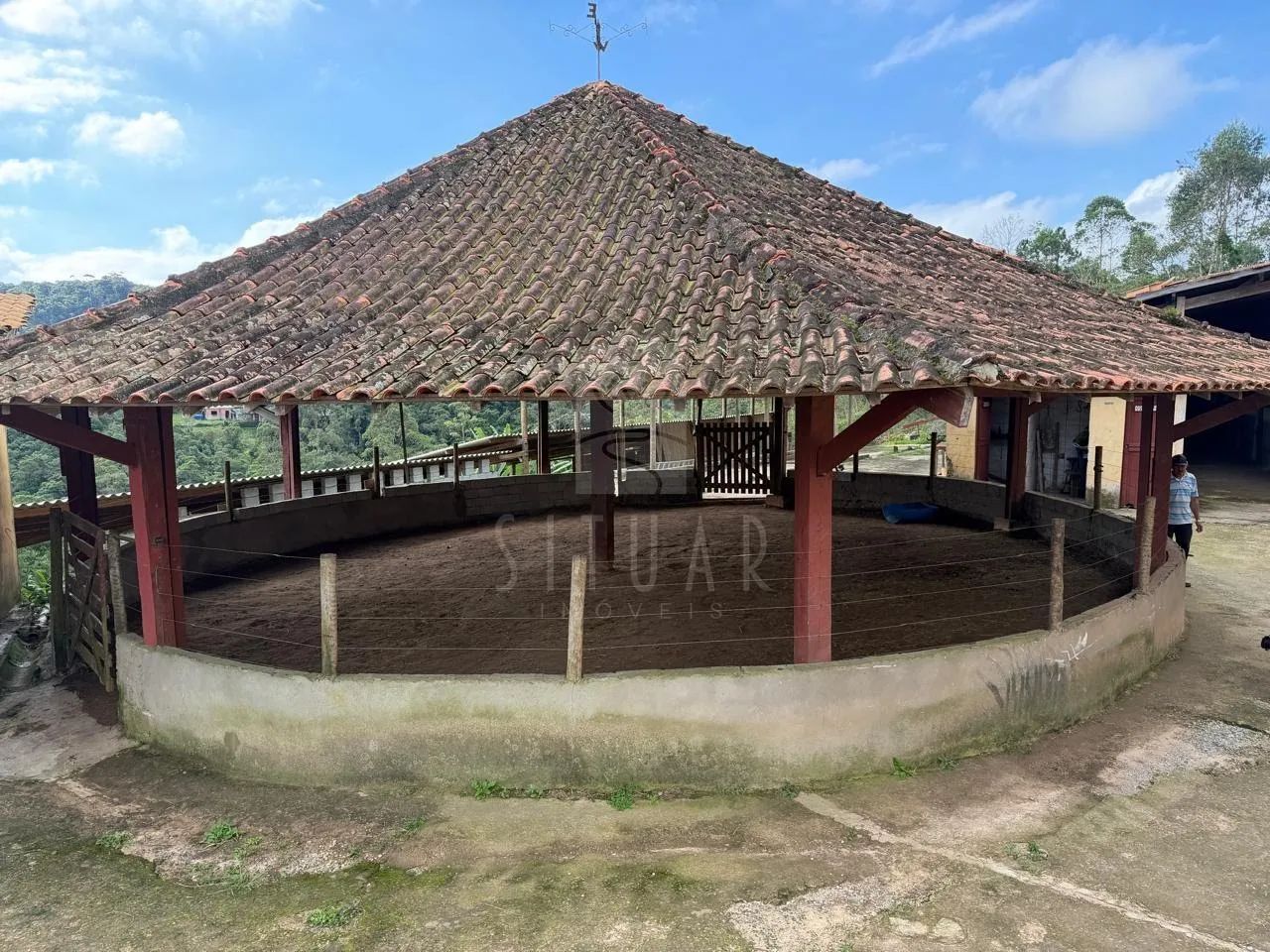 Haras com Estrutura para Hípica e Cavalos Criados em Baias - Foto 2