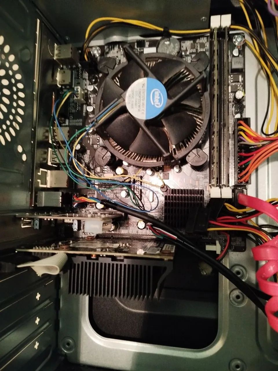 Gabinete C3Tech com peças (defeito) - Foto 3