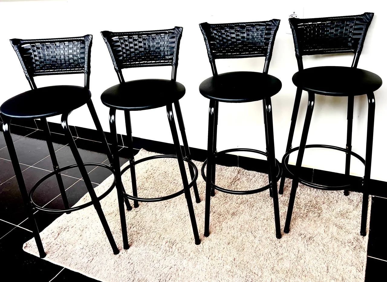 Kit 4 banquetas altas preta