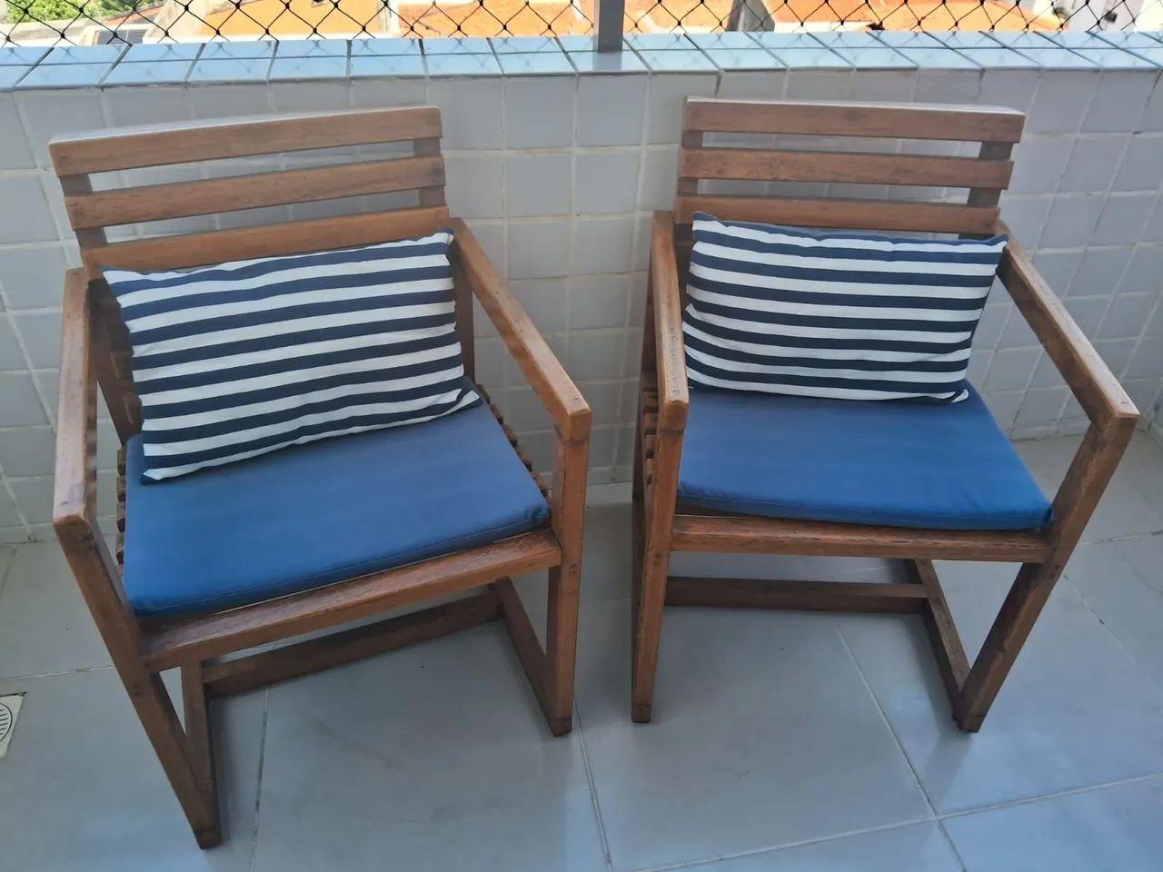 Cadeiras Madeira angelim