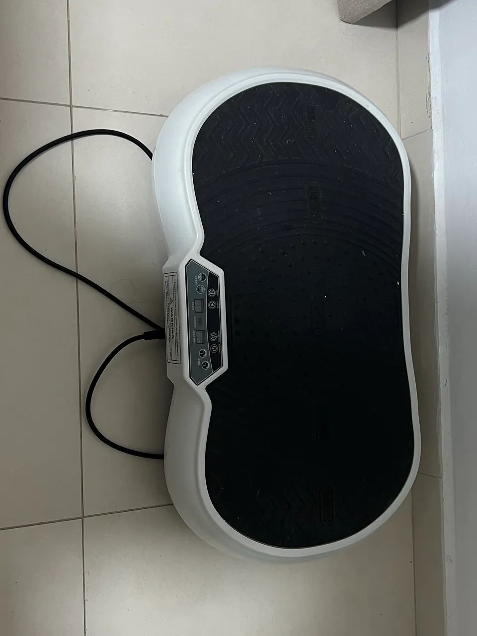 Plataforma vibratória,semi nova e funcionando perfeitamente 