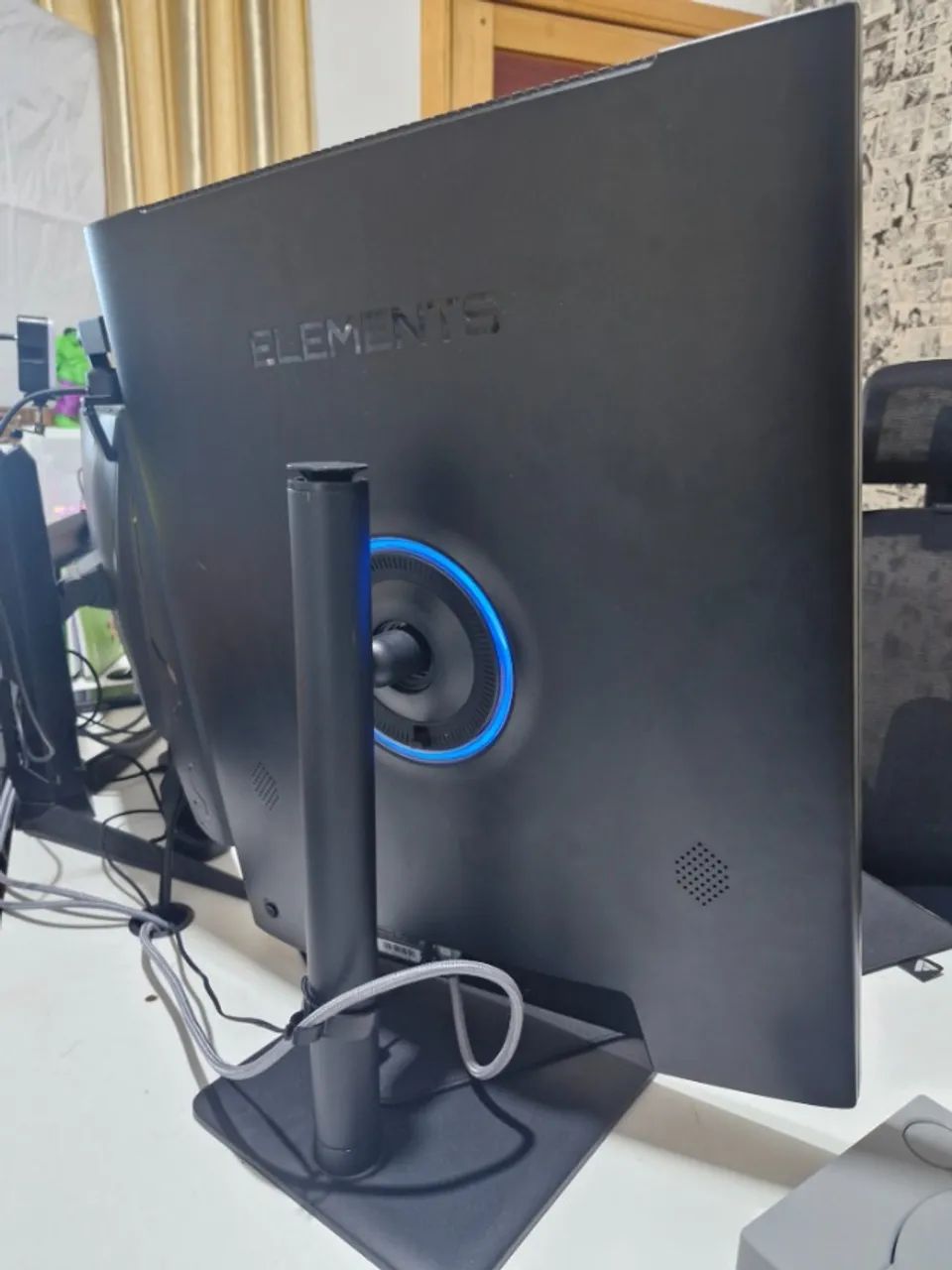 Monitor Elements 2030 XTI 28" 2K Dupla Tela + Cabos HDMI/DP/USB-C e Controle - Foto 2