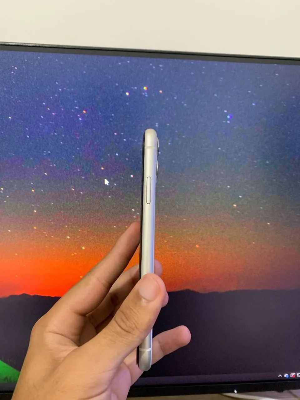iPhone 11 128 na cor branca - Foto 3