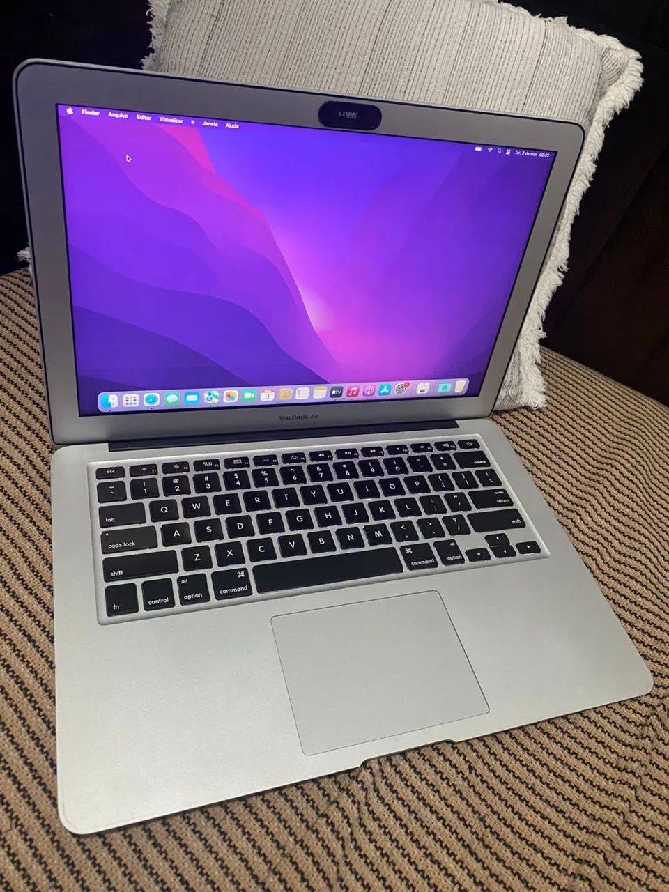 MacBook Air cinza 2015 / 121 gb / 13 polegadas / 4gb ram / bem