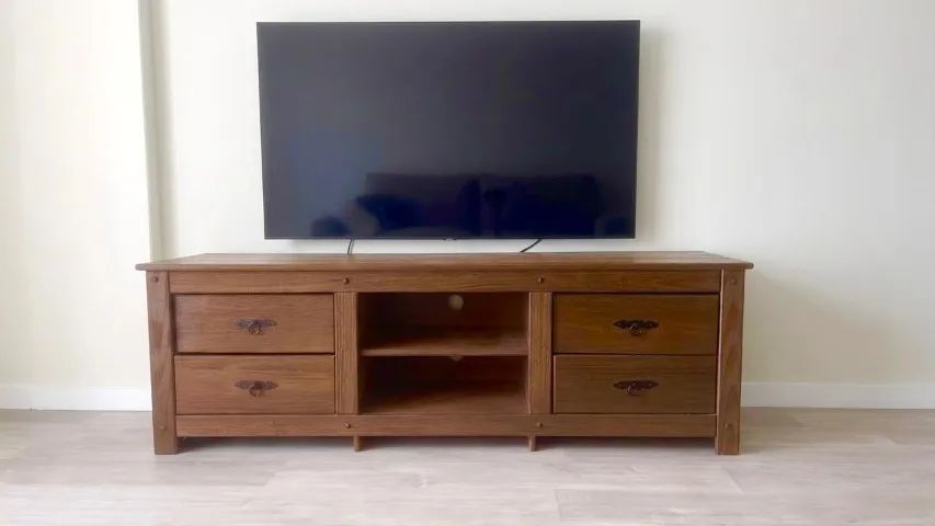 Rack de TV em Madeira Maciça (Pinus) Rústico - 1,80m