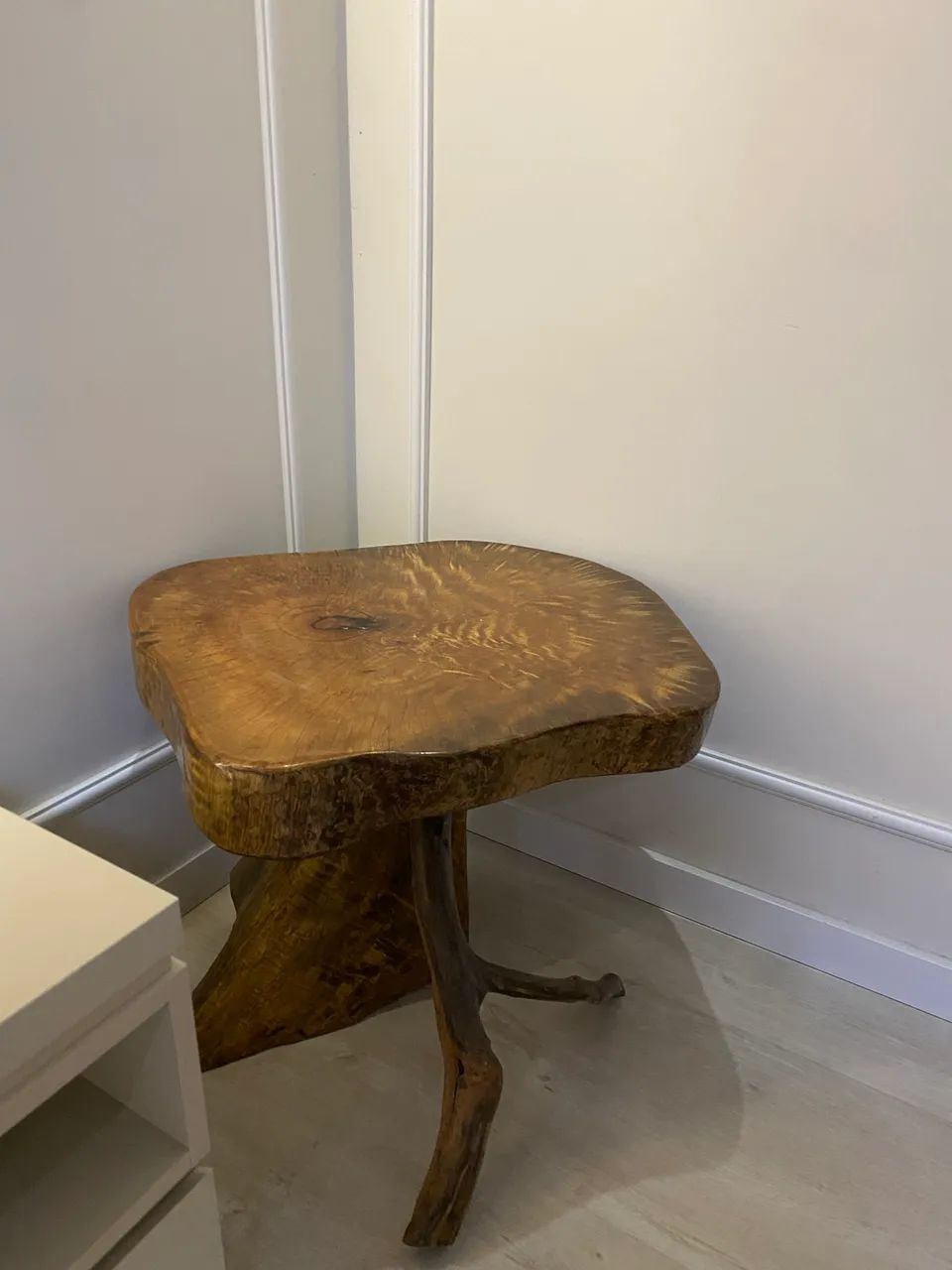 Mesa de Centro Rústica em Madeira Maciça - Foto 3