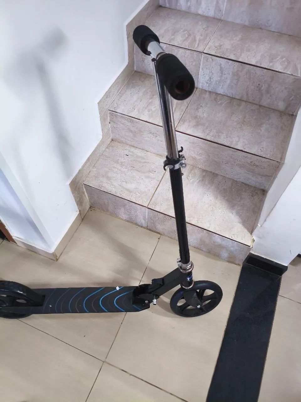 Patinete Infanto Juvenil, 2 rodas dobrável. - Foto 3