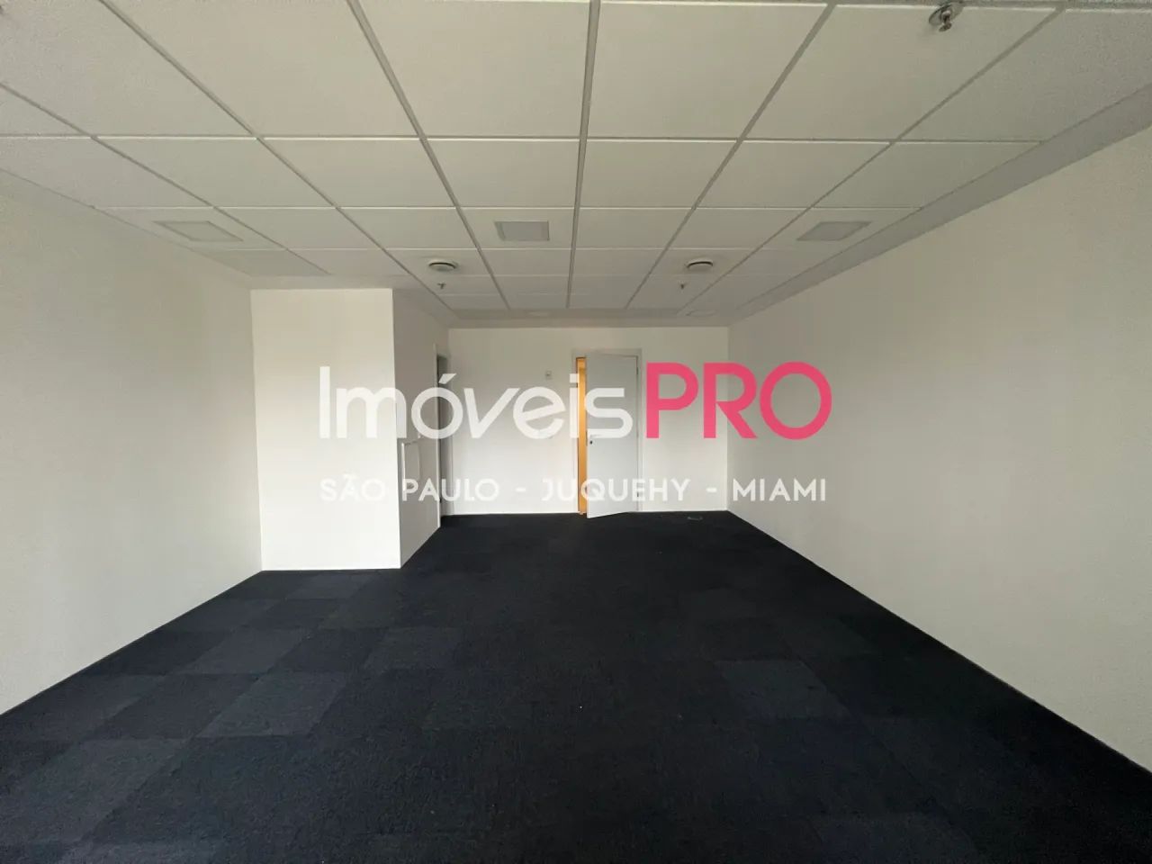 Conjunto comercial com 42,5m² com banheiro e 1 vaga na Berrini - Foto 4