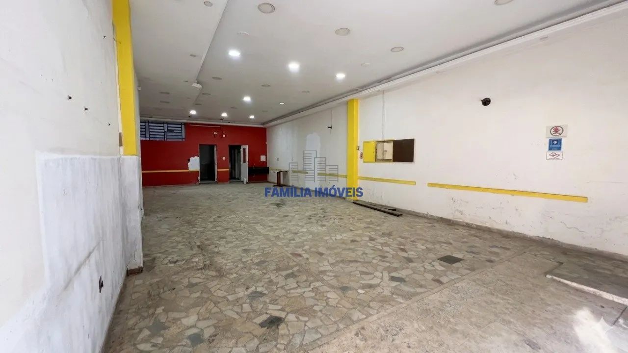Loja comercial 144m² para venda e locação no centro de Santos/SP