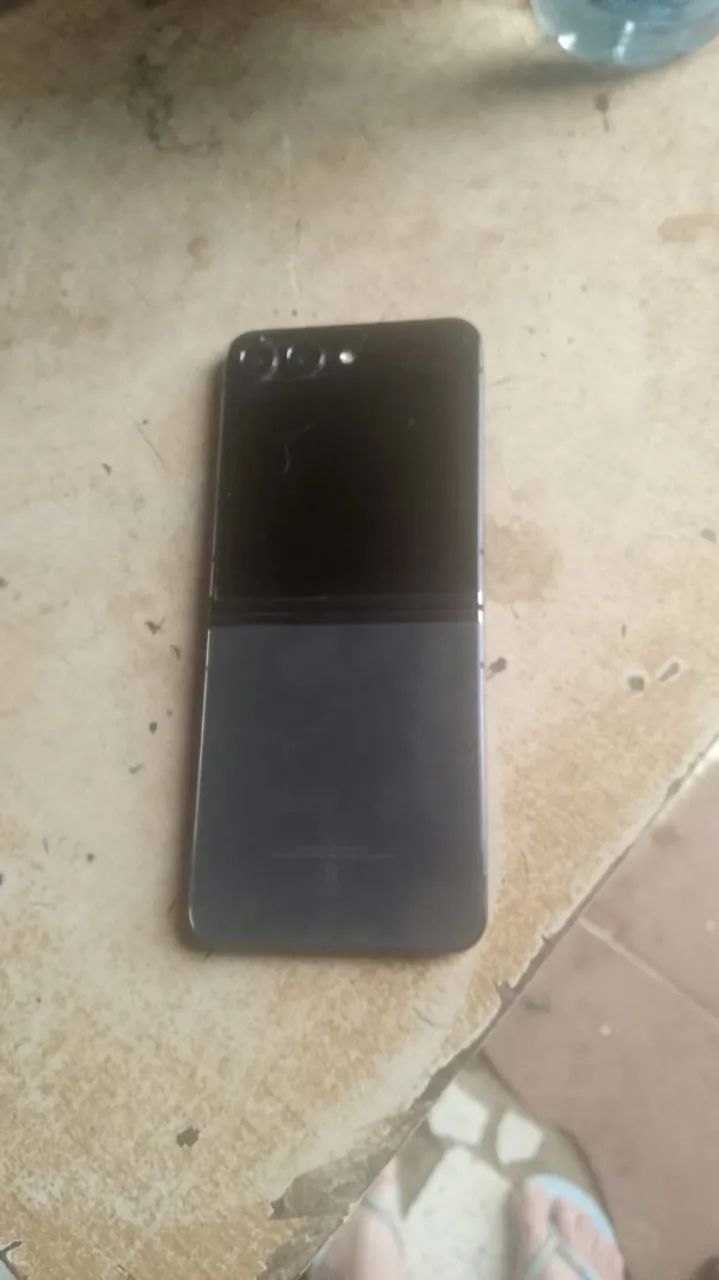 Zflip celular Samsung  - Foto 2