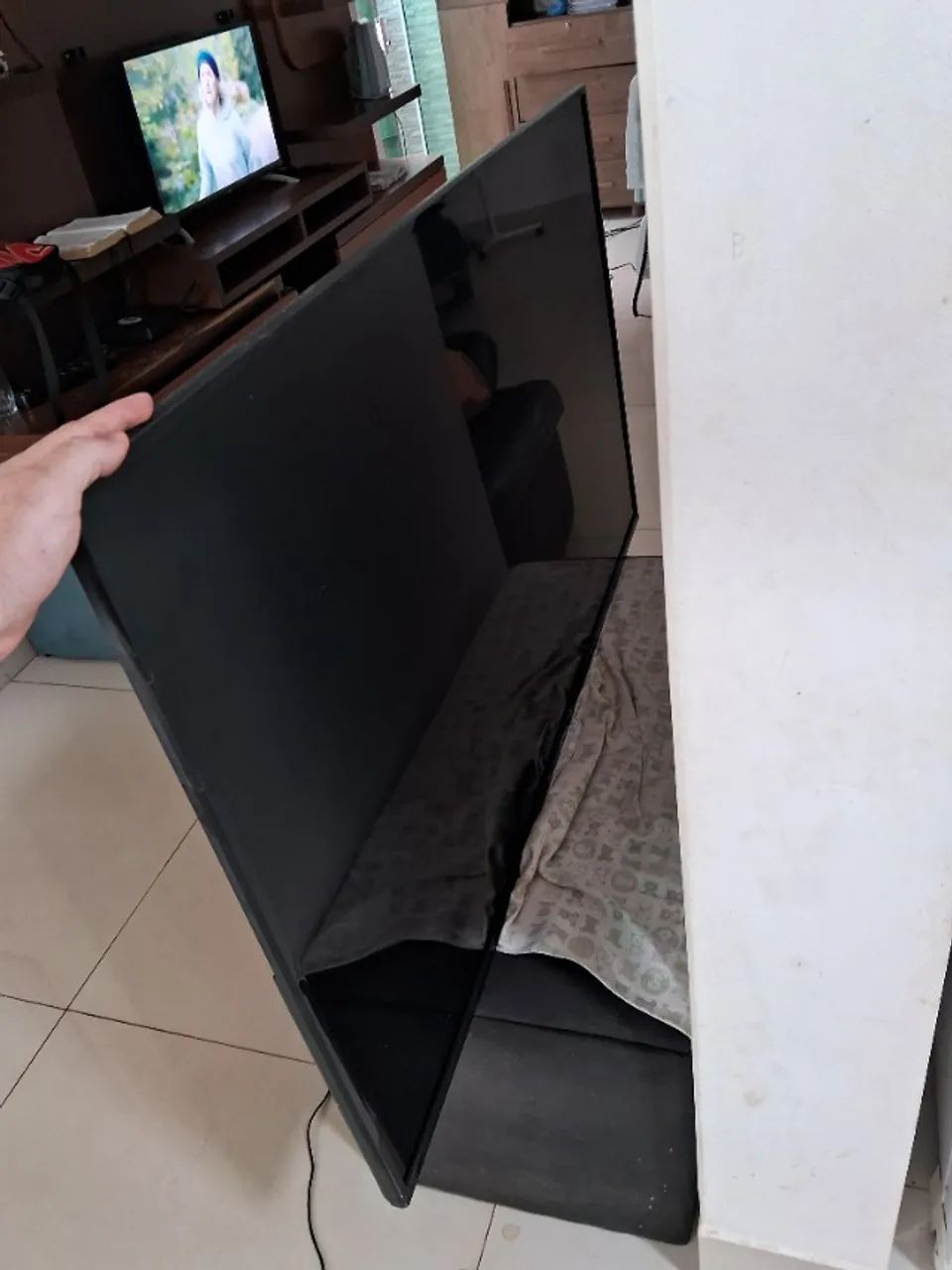 Smart TV Philco 55Pol. 4k (tela trincada / queimada)