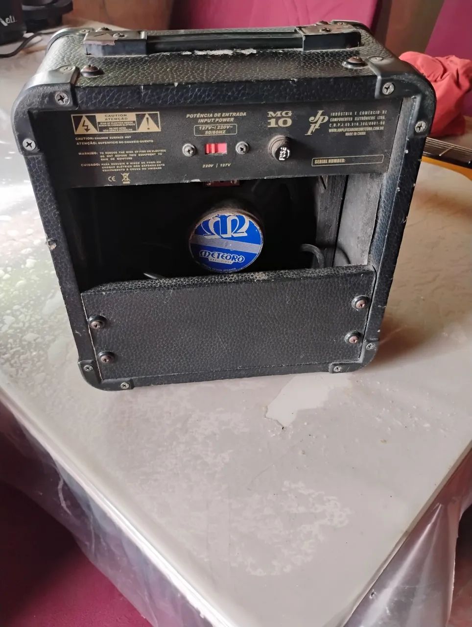 Vende-se  guitarra pedaleira cubo - Foto 4