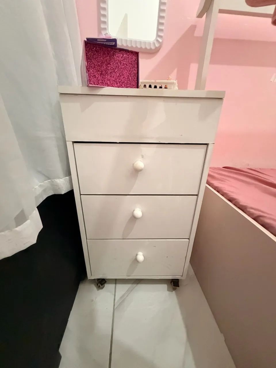 PENTEADEIRA/CÔMODA BRANCA  - Foto 3