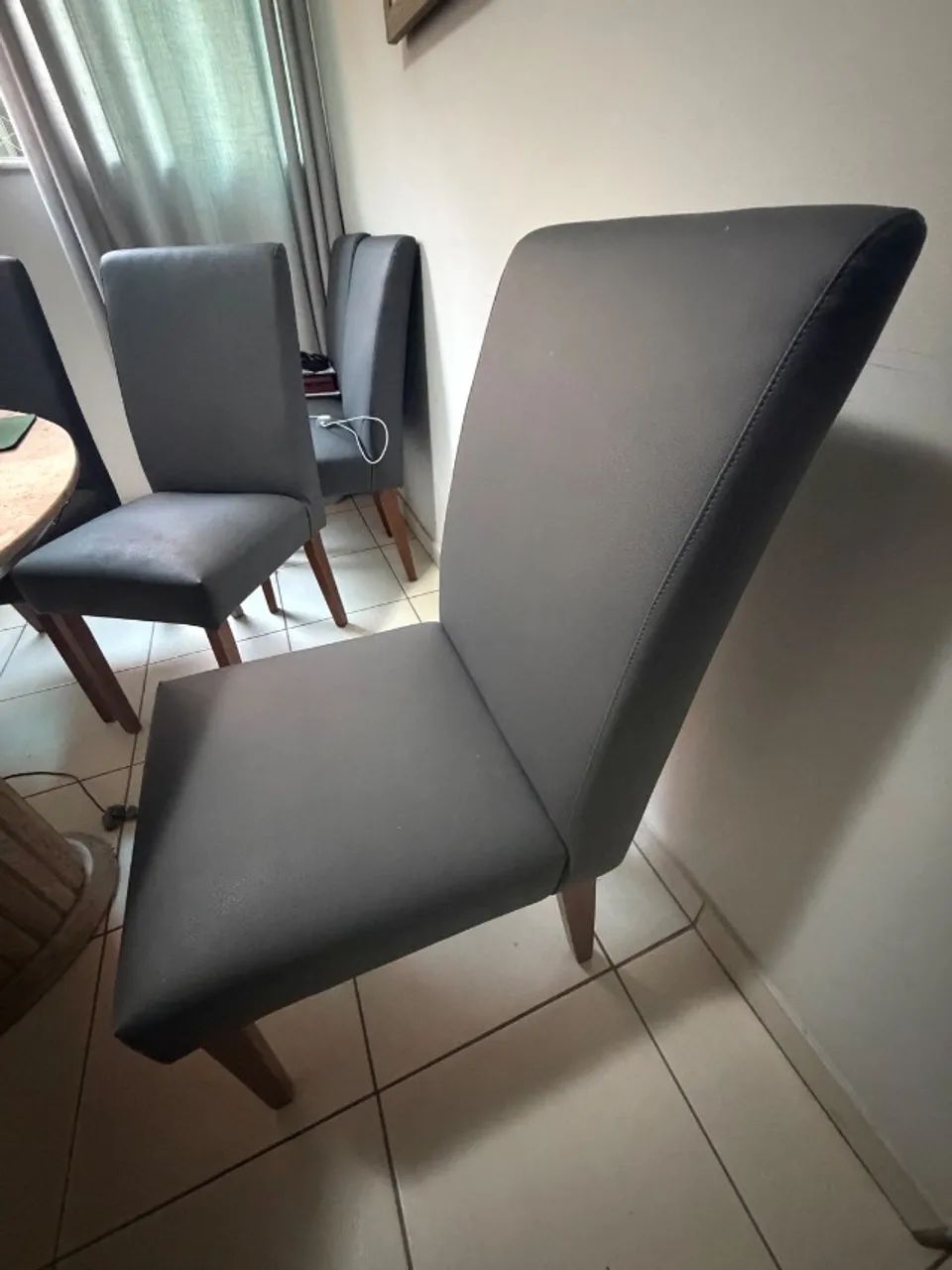 Vendo conjunto 6 cadeiras de jantar  - Foto 3