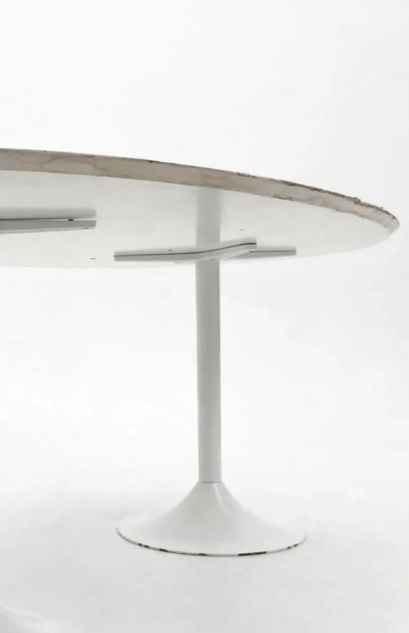 Mesa oval branca industrial - Foto 3