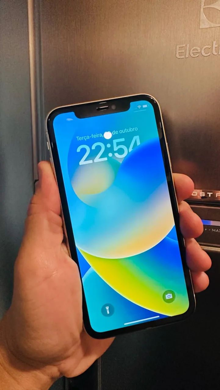 iPhone 11 64gb branco  - Foto 2