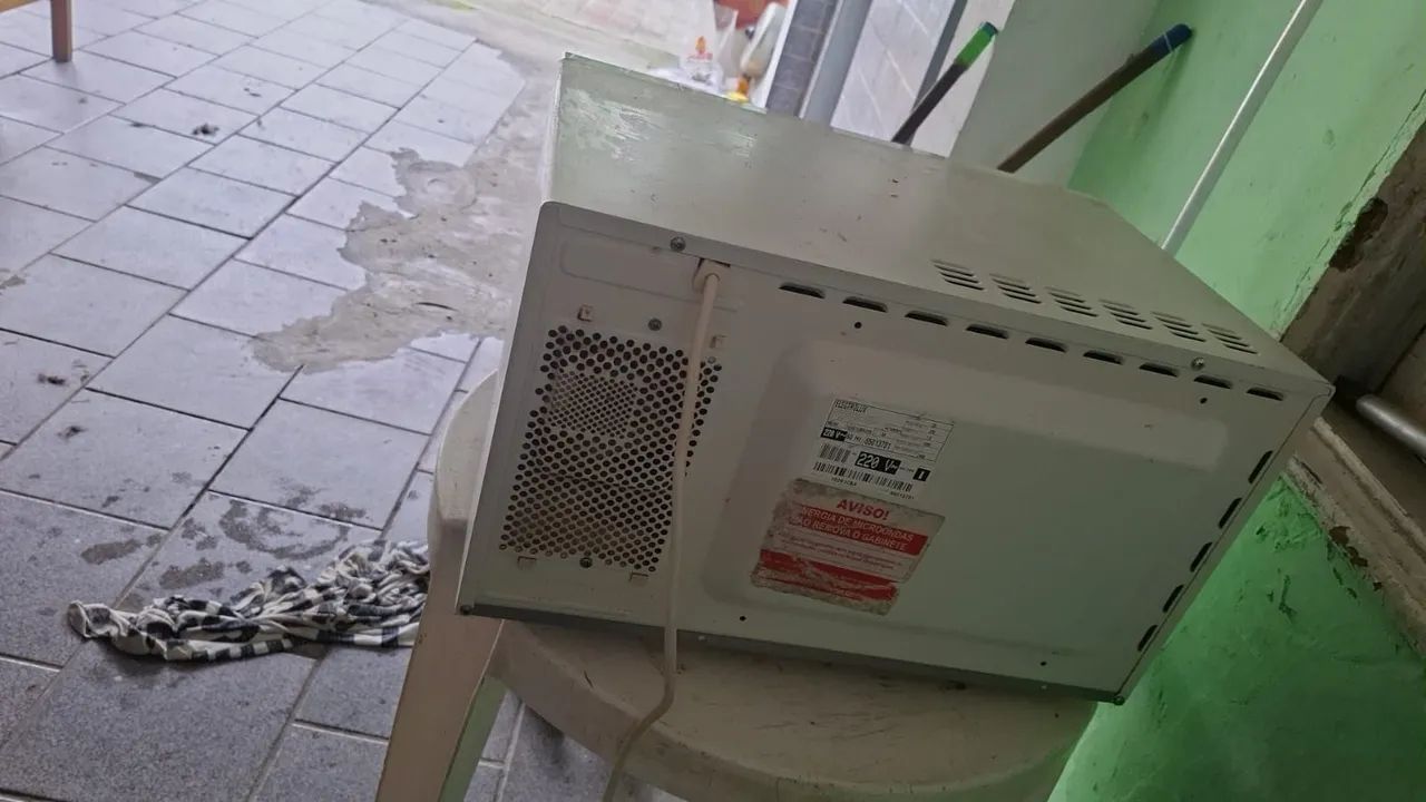 Micro-ondas 31L