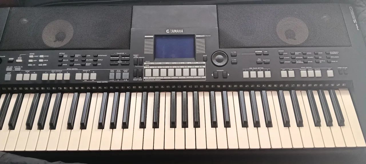 Teclado PSR550 com pendrive impecável  - Foto 2