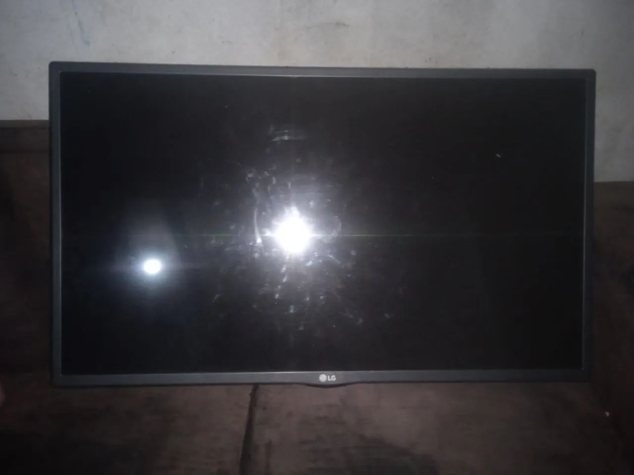 Vendo uma televisão 32 polegadas marcar LG pra arrumar  - Foto 3