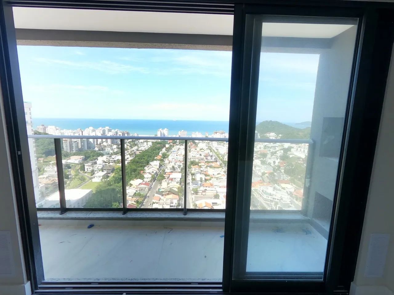 Apto na Praia Brava com Vista-Mar - Foto 3
