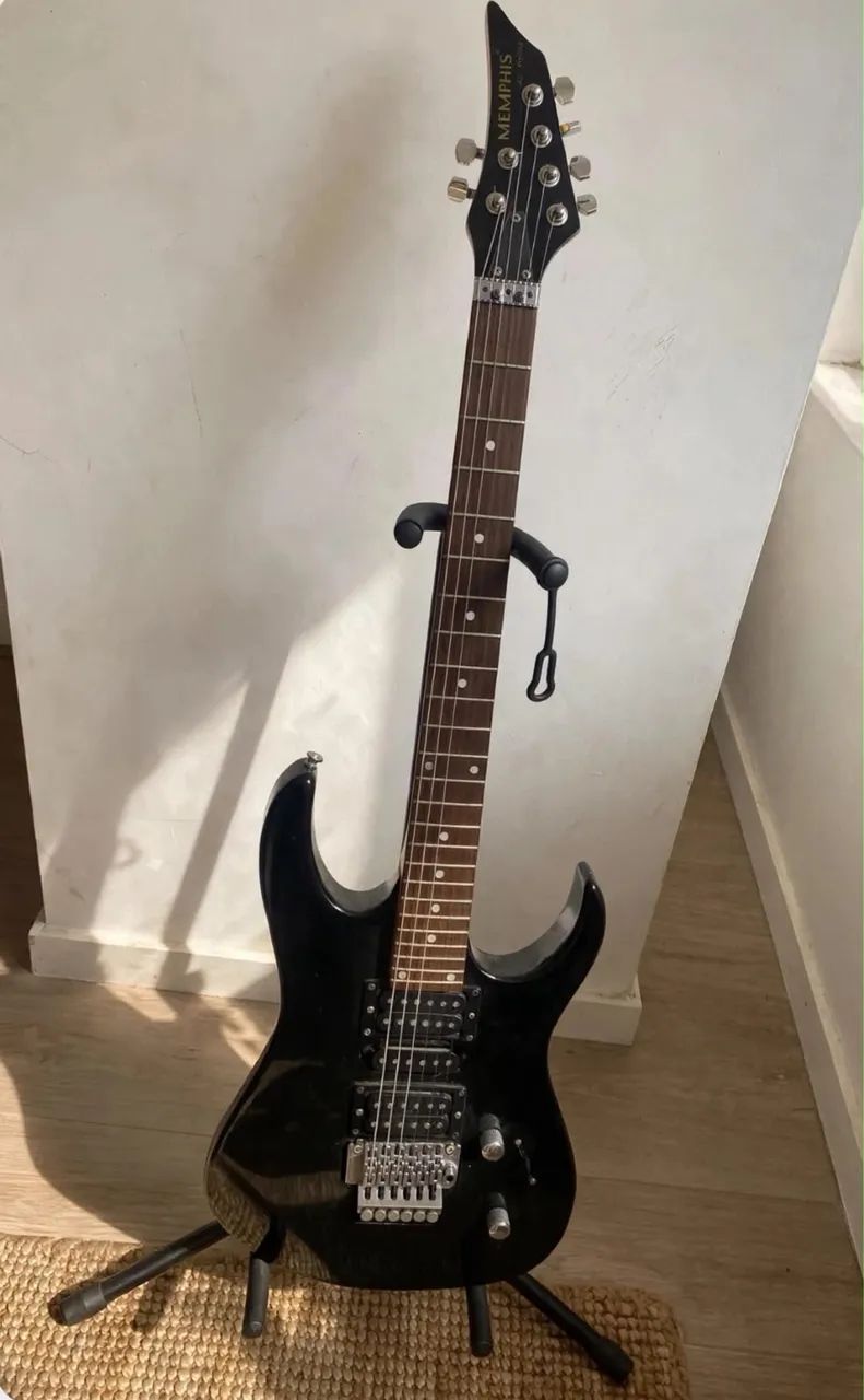 Guitarra Memphis Super Strato 