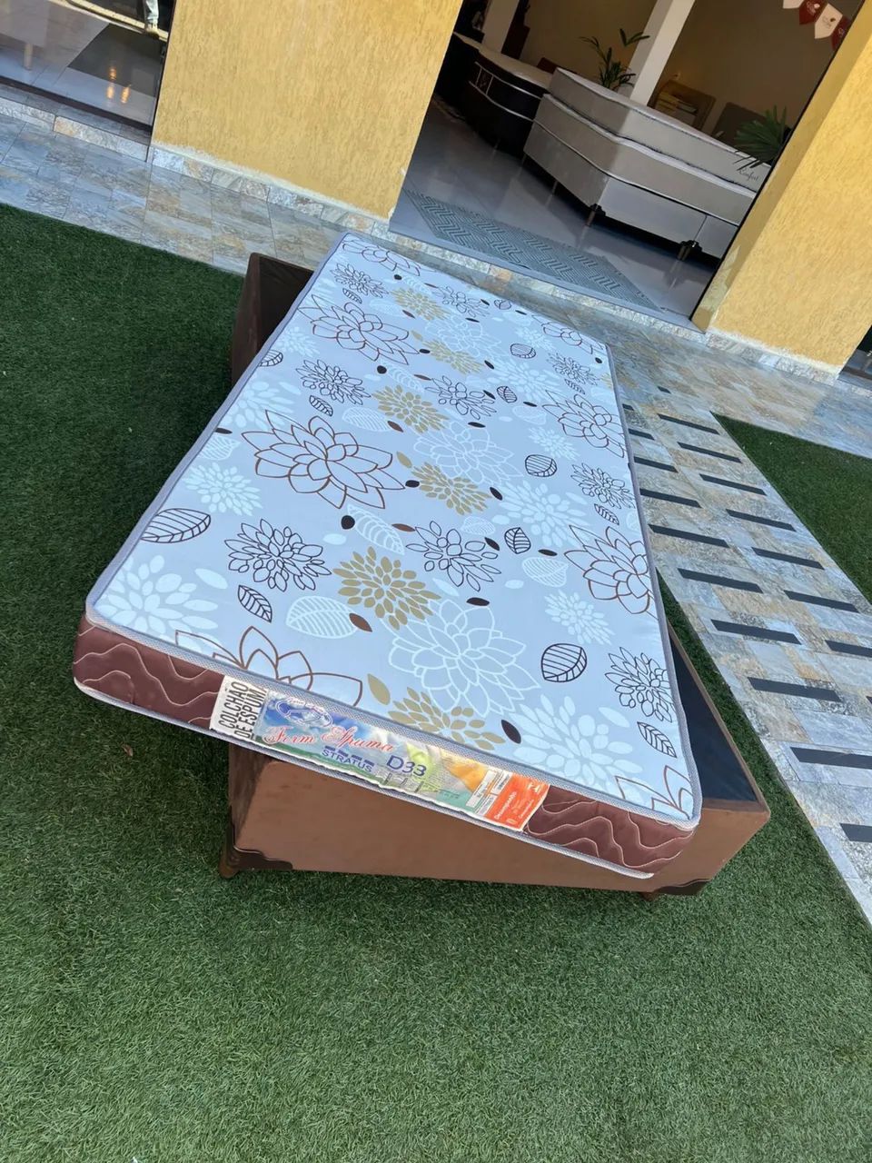 Cama de Solteiro com colchão D33 NOVO - Entrego! 