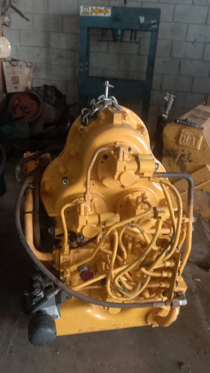 Transmissão Motoniveladora Volvo G940 - Original Usada Completa