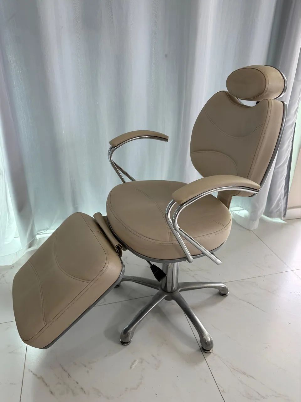 Cadeira de estética  - Foto 2