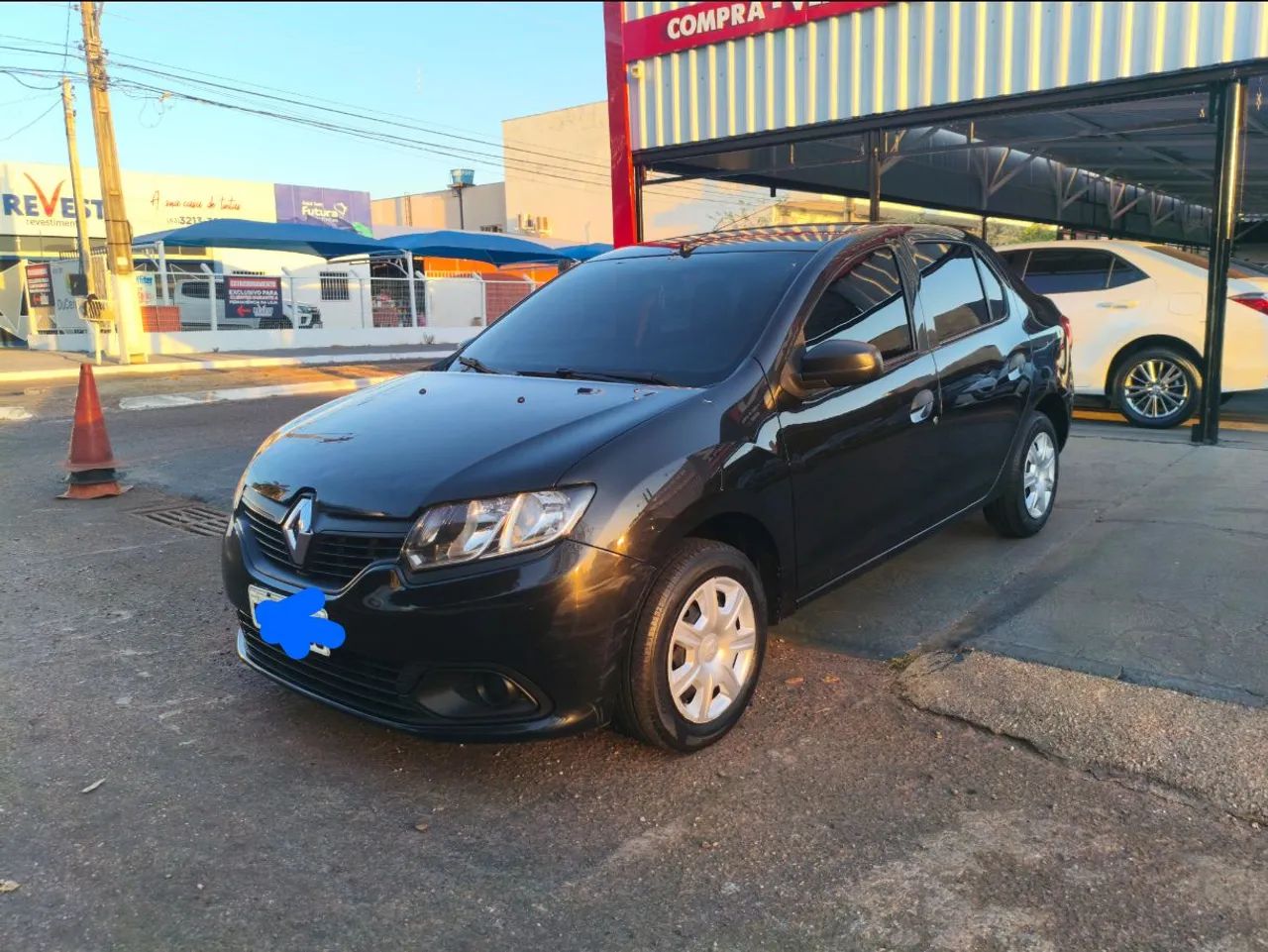 Renault Logan Authentique Flex 1.0 12V 4P 2018 - Foto 2