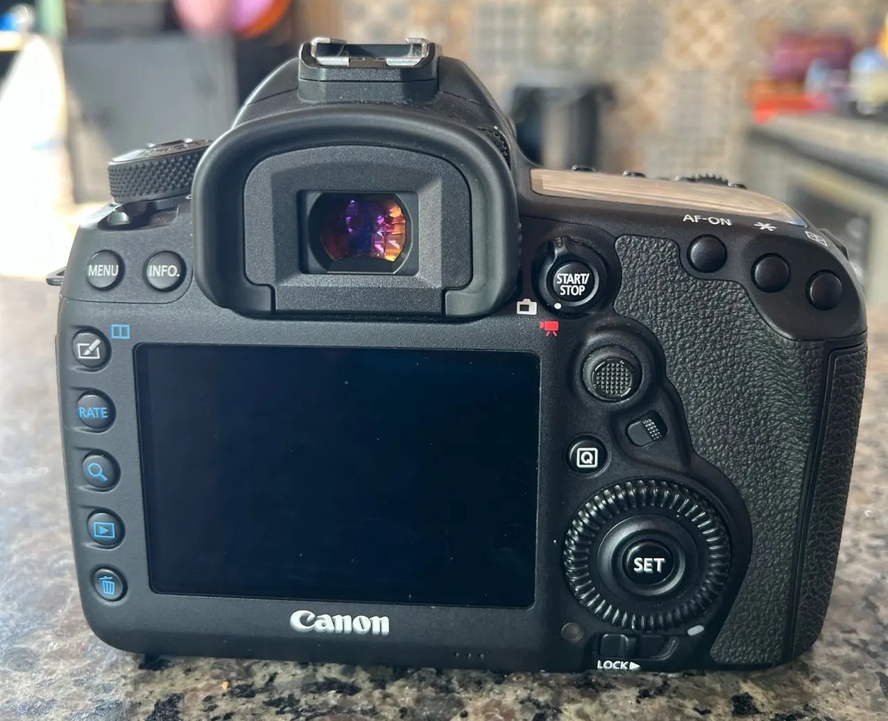 Canon EOS 5D Mark IV Full Frame - Foto 4