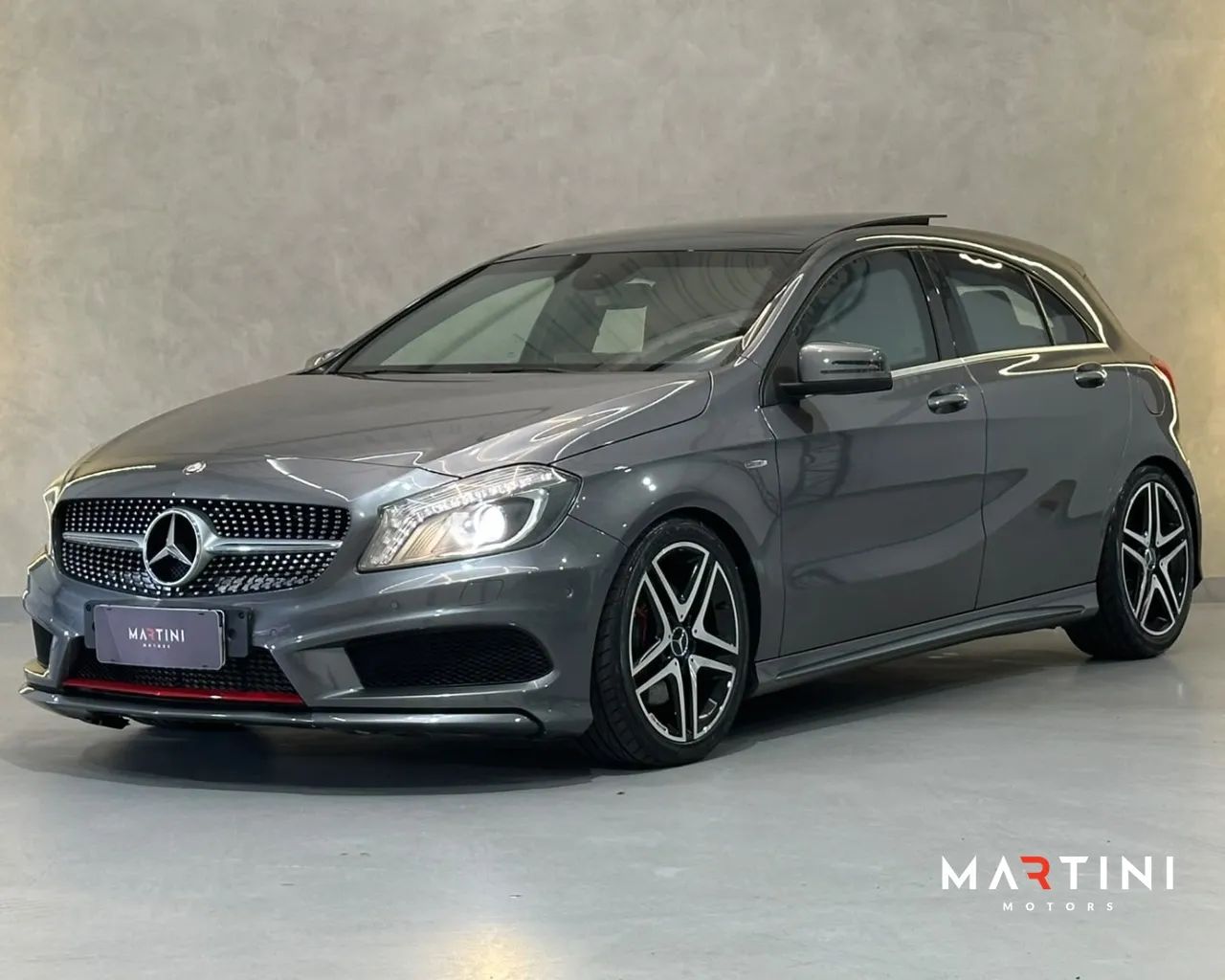 Mercedes-Benz A 250 2.0 2015