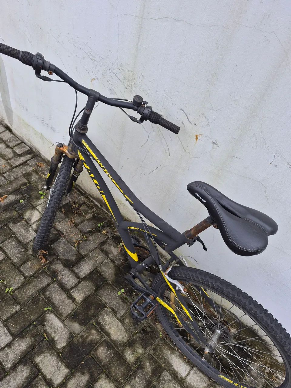 Vende-se bicicleta 